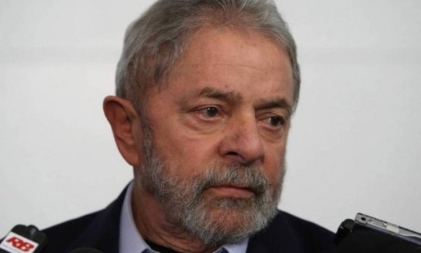 TSE segue censura e proíbe vídeos de campanha do PT no Facebook onde Lula aparece