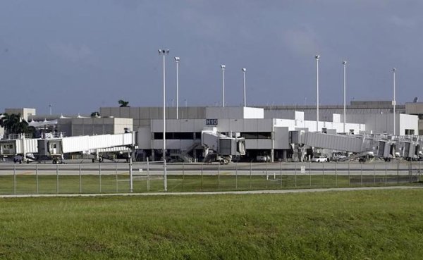 Vários mortos e feridos em tiroteio no Aeroporto da Flórida