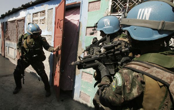 O brutal legado de opressão das tropas brasileiras nos 13 anos de ocupação do Haiti