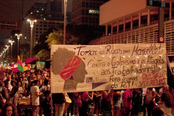 Ato por Marielle reúne centenas de pessoas em São Paulo