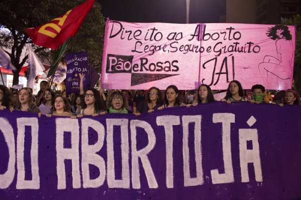 9 meses de governo Bolsonaro: é preciso lutar para arrancar o direito ao aborto