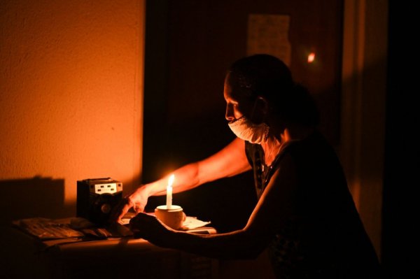 Mais de 15 dias sem luz e apagão reincidente no Amapá: os governos são responsáveis