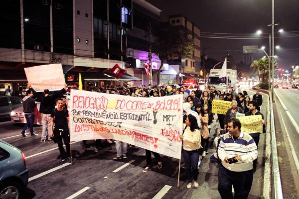 Estudantes de São Caetano contra os ataques à educação 