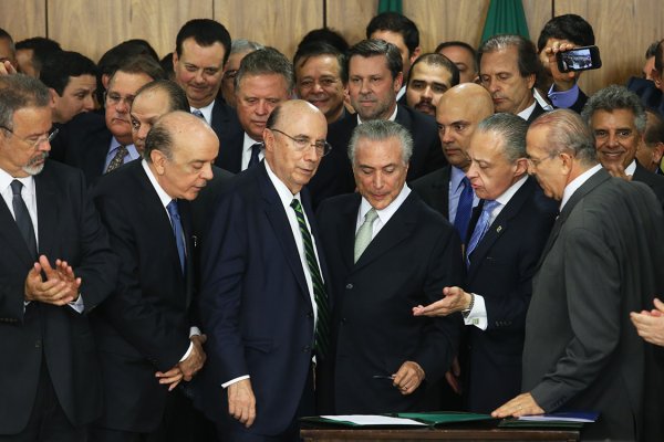 Aliados de Temer fracassam nas eleições, 6 ex-ministros sairão derrotados nas urnas