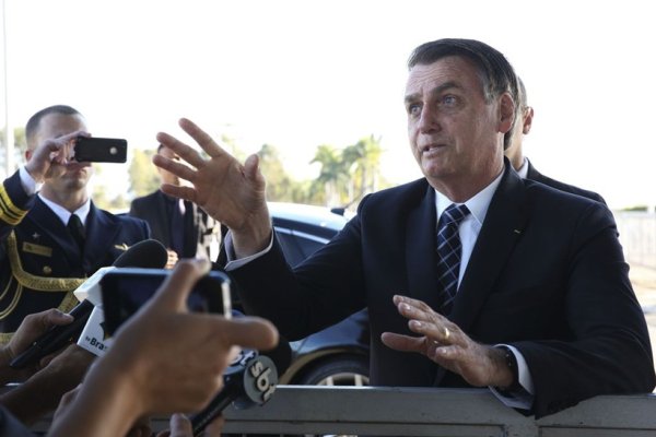 Ataque aos servidores: reforma administrativa deverá ser entregue em fevereiro diz Bolsonaro