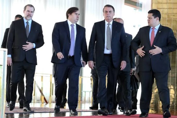 Pacto entre poderes mostra que luta contra Bolsonaro deve questionar o regime de conjunto!