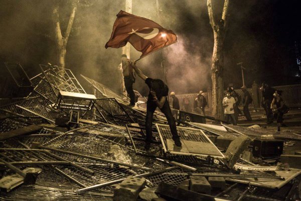 Um regime repressivo na Turquia que visa acabar com a resistência operária e juvenil