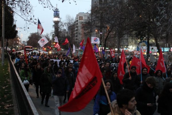 Mobilização contra Estatuto Juvenil de Piñera no Chile termina com forte repressão