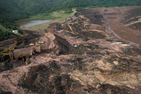 Já são 7 mortos e 150 desaparecidos pelo rompimento de barragem da Vale em Brumadinho