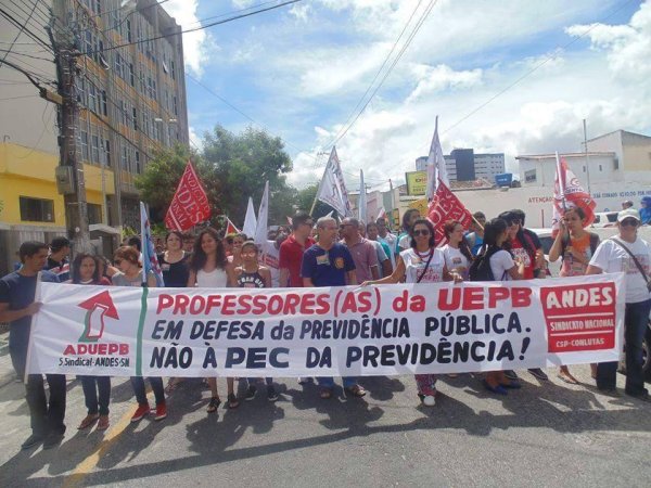 15M: paralisação contra a reforma da previdência em Campina Grande (PB)