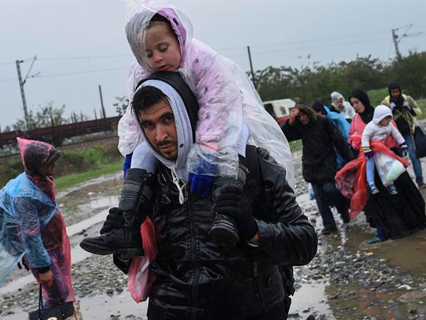 Inverno, tanques e demagogia: mais um capítulo do drama dos refugiados